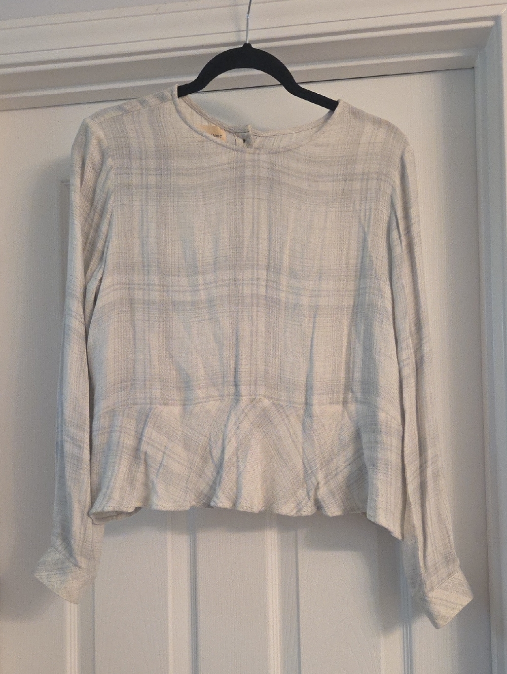 cloth & stone Light Grey Plaid Peplum Long Sleeve Top